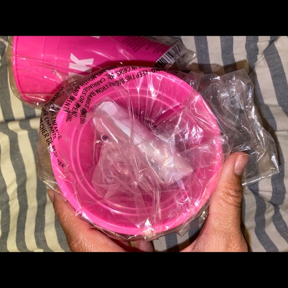 Victoria’s Secret PINK Cups with Pizza Float - Picture 3 of 4